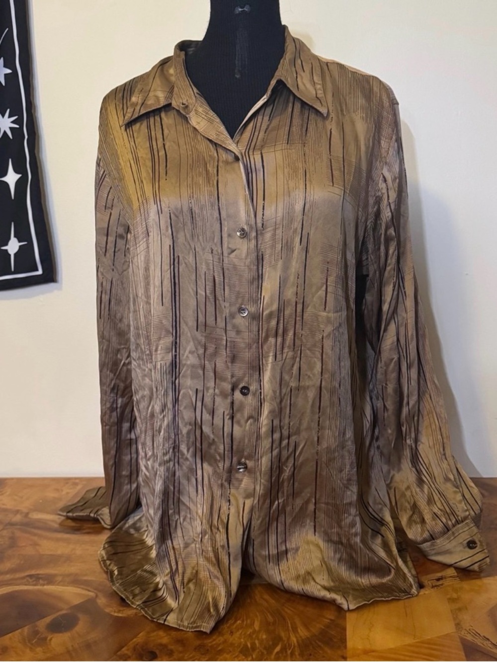 VTG Alfani Ladies Size 16 100% Silk Button Down Shirt Long Sleeves Brown Striped